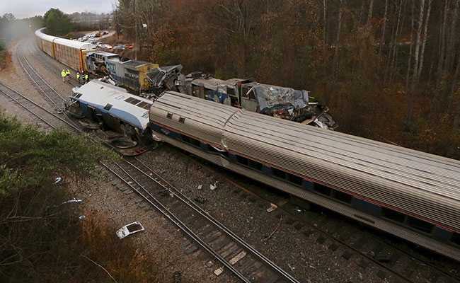 अमेरिका में ट्रेन दुर्घटना में एमट्रैक के दो कर्मियों की मौत, 116 घायल
