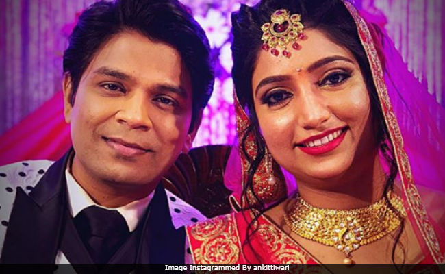 Singer Ankit Tiwari Is Engaged To Pallavi. See Pic