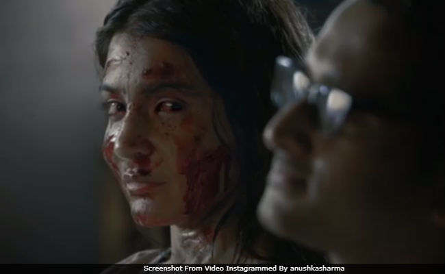 <i>Pari</i>: Will You Be Anushka Sharma's Valentine? See Her Spooky Proposal, If You Dare