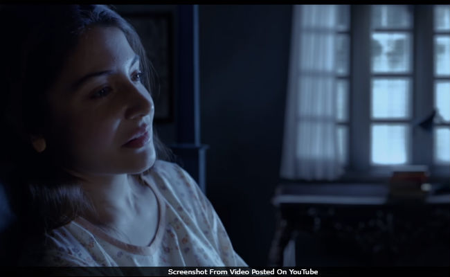 <i>Pari</i> - Screamer 2: Anushka Sharma's Bruised Look And Those Long Nails - Scary As Heck
