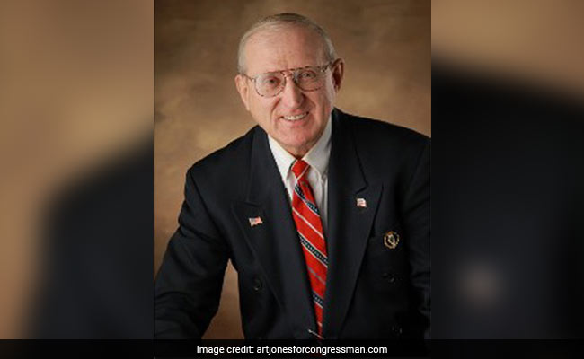 Holocaust Denier Set To Become Republican Candidate: Reports