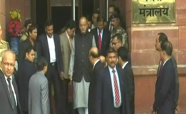 Budget 2018 : 11 बजे संसद में अरुण जेटली पेश करेंगे बजट, यह है आज का उनका पूरा कार्यक्रम