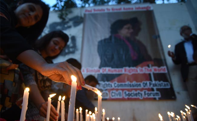 Pak Bids Farewell To "Moral Compass" Asma Jahangir, Thousands Mourn