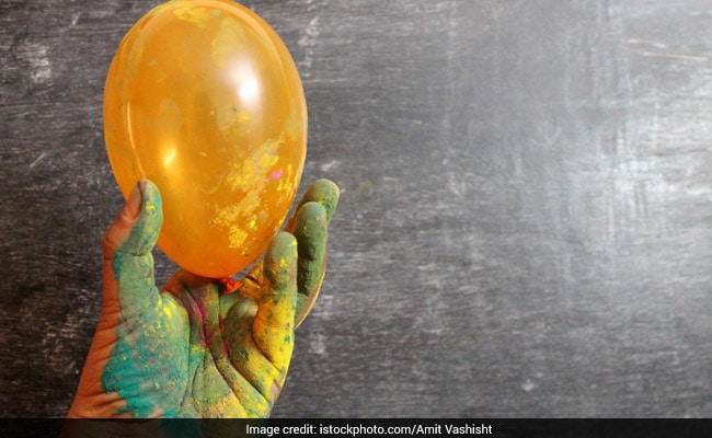 As More Delhi University Students Say Hit By Holi Balloons, Cops Intervene