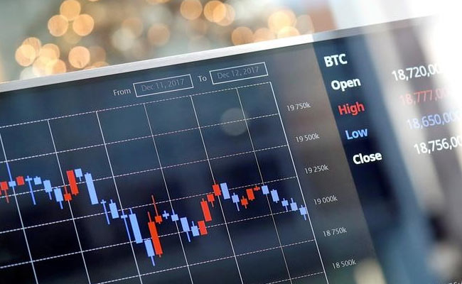 Bitcoin Falls To Over Four-Month Low In Persistent Bearish Trend