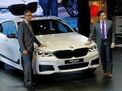 ऑटो एक्सपो 2018: BMW ने देश में लॉन्च की 6 सीरीज़ GT, सचिन की मौजूदगी में हुआ इवेंट ऑटो एक्सपो 2018: BMW ने देश में लॉन्च की 6 सीरीज़ GT, सचिन की मौजूदगी में हुआ इवेंट