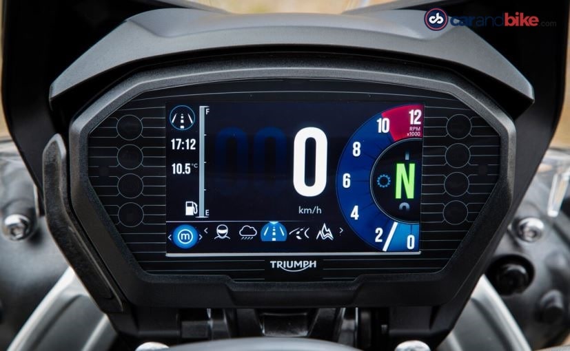 both 2018 triumph tiger 800s tft display