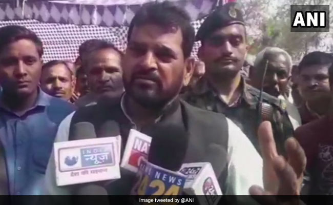 पीएनबी बैंक घोटाले पर बीजेपी सांसद ने राहुल गांधी और परिवार पर किया सीधा हमला