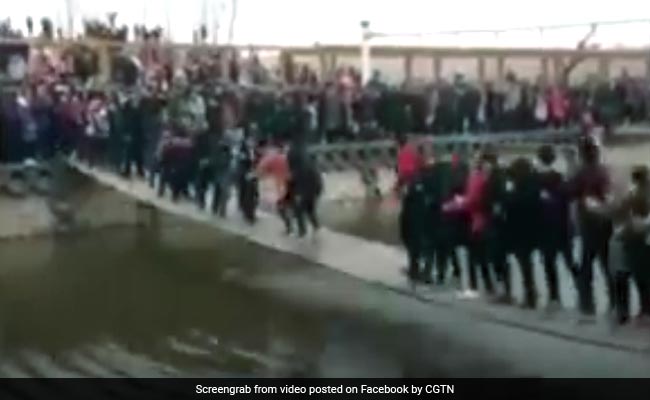 Bouncing Tourists Destroy Suspended Footbridge, Get Instant Karma