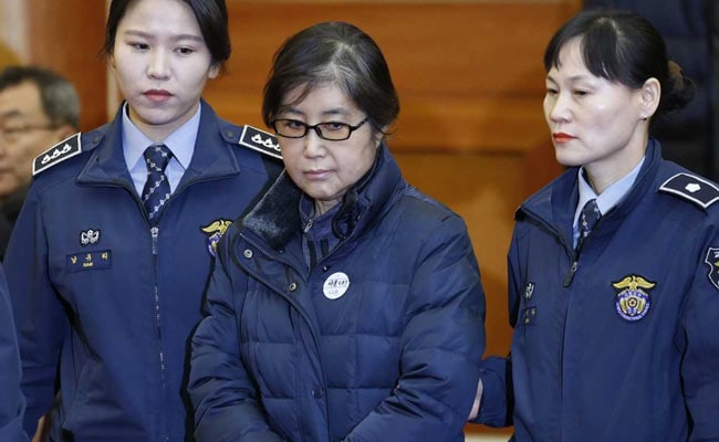 Secret Confidante Choi Soon Sil Of South Koreas President Park Geun Hye Jailed For 20 Years 2253