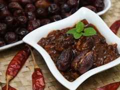 Indian Chutney Recipe: Make Dates And Raisins Chutney For A Sweet Plus Sour Treat (Watch Video)