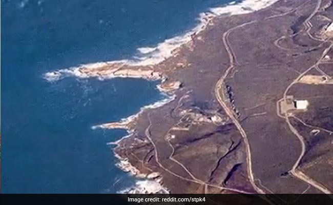 Internet Can't Stop Staring At This Annoying GIF. You'll Be Hooked Too