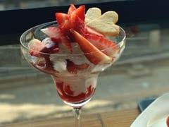 Strawberry Mess with Fruit Coulis