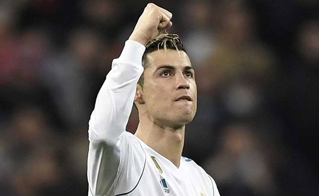 क्रिस्टियानो रोनाल्डो की मोहम्मद सलाह के 'इस रिकॉर्ड' पर है नजर