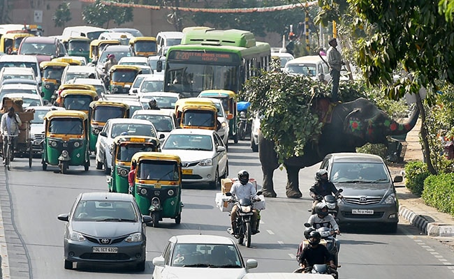 Weather Today Live Updates: Weather Office Predicts Rain, Thunderstorm Across Delhi-NCR Till June 21
