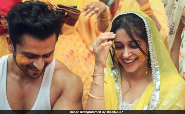 Pics From Dipika Kakar And Shoaib Ibrahim's <i>Haldi</i> Ceremony