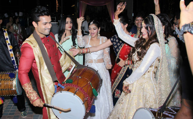 Inside Dipika Kakar And Shoaib Ibrahim's Mumbai Reception