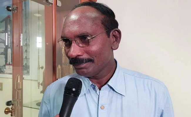 முதன் முறையாக சிறிய ரக ராக்கெட்டை விண்ணில் ஏவுகிறது இஸ்ரோ