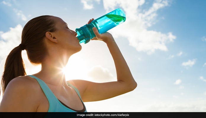 drinking water boosts metabolism