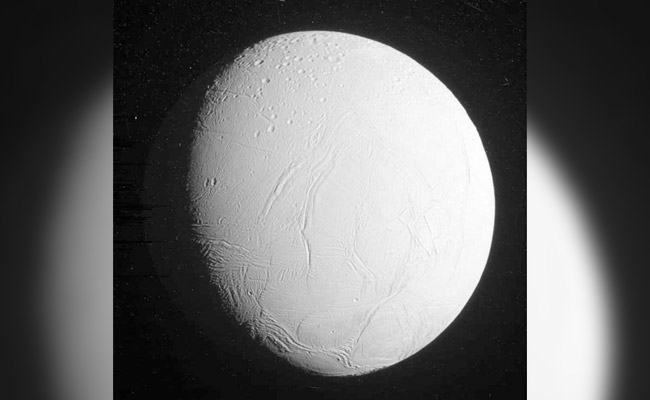 Saturn's Moon Enceladus Has "Almost All" Ingredients for Life to Survive: Study