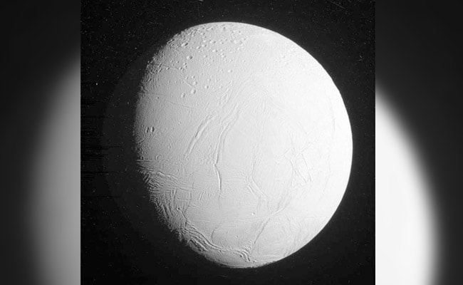 Saturn's Moon Enceladus Has 