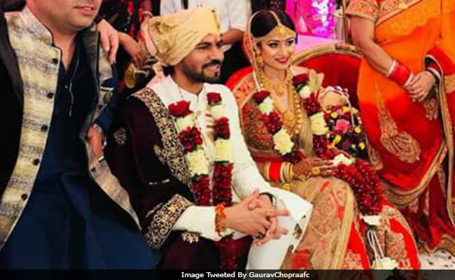 <i>Bigg Boss 10</i>'s Gaurav Chopra Gets Married To Hitisha. See Pic