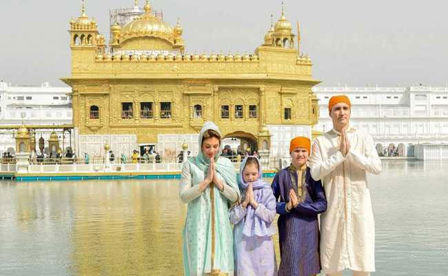 When Justin Trudeau Played Dress-up with Indian Attires