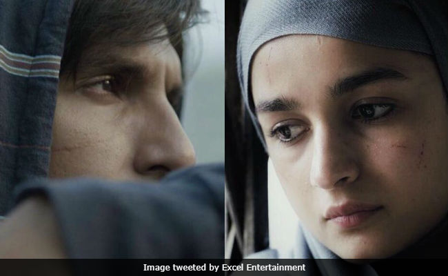 <i>Gully Boy</i> First Look: Ranveer Singh And Alia Bhatt, Why So Sad?