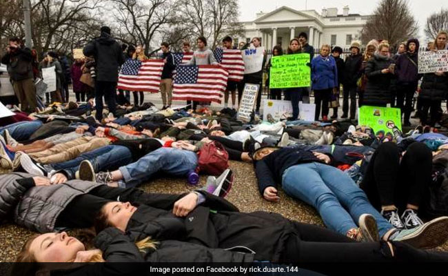 Teens 'Lie-In' Outside White House, Demand Gun Reform After Shooting In Florida School