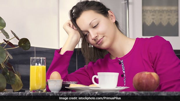 How To Beat Hangover: 5 Foods And Drinks That Can Worsen Your Hangover!