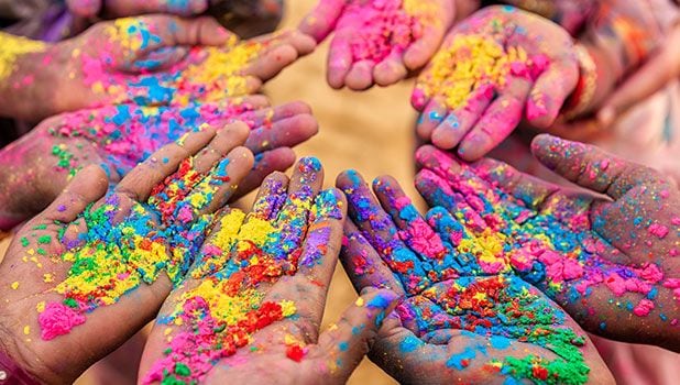 Holi 2019: इस बार होली के मौके पर जरूर बनाएं ये 10 स्वादिष्ट नमकीन व्यंजन