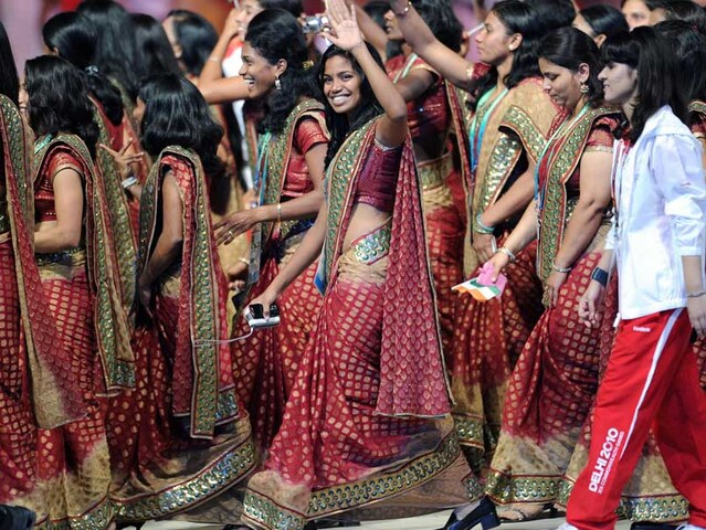 India Opt For Trousers Instead Of Sari At 2018 Commonwealth Games Ceremony India Opt For Trousers Instead Of Sari At 2018 Commonwealth Games Ceremony