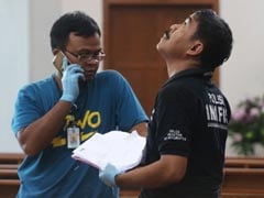 Police Shoot Sword-Yielding Man During Attack On Indonesian Church That Injured 4