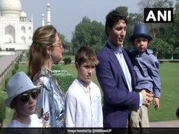 कनाडा के प्रधानमंत्री जस्टिन ट्रूडो ने परिवार सहित आगरा में किया ताजमहल का दीदार कनाडा के प्रधानमंत्री जस्टिन ट्रूडो ने परिवार सहित आगरा में किया ताजमहल का दीदार