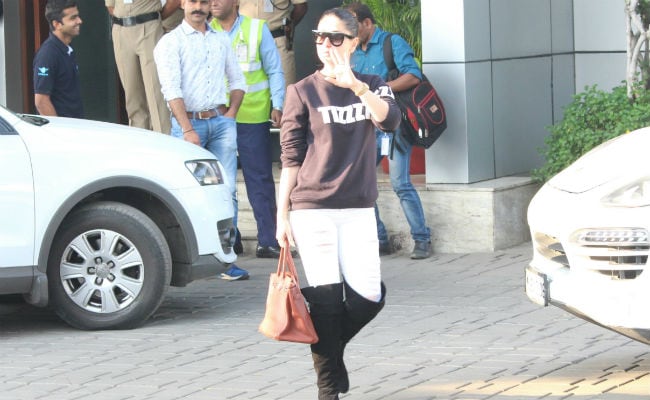 Kareena Kapoor, Saif Ali Khan, Karisma Return To Mumbai After Amrita ...