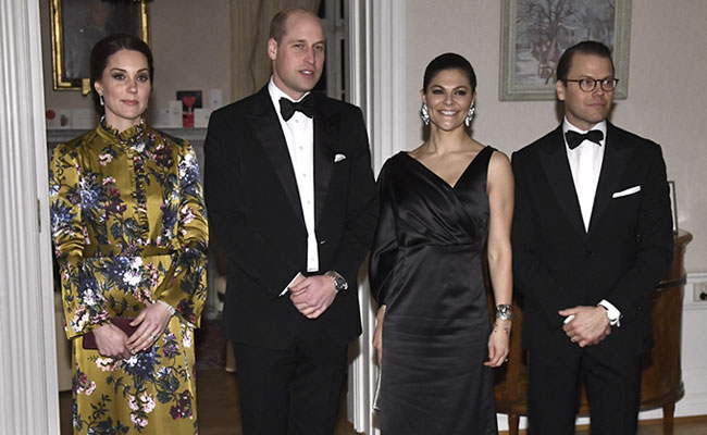 Why Does Kate Middleton Look Like She Wore Our Mom's Curtain To Dinner?