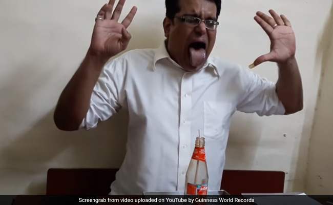 VIDEO: इस भारतीय ने बनाया अजीबोगरीब रिकॉर्ड, टमाटर सॉस के साथ किया कुछ ऐसा