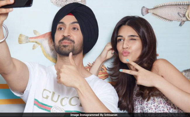 Kriti Sanon And Diljit Dosanjh Trend For New Film <i>Arjun Patiala</i>. Details Here