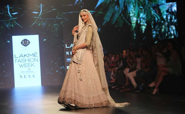 Lakme Fashion Week 2018: Sushmita Sen To Shahid And Mira Kapoor, Scene-Stealing Celeb Showstoppers