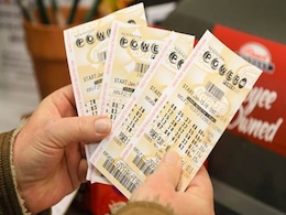 Kerala Akshaya Lottery Results: पलक्कड़ निवासी को मिला 60 लाख रुपये का पहला इनाम Kerala Akshaya Lottery Results: पलक्कड़ निवासी को मिला 60 लाख रुपये का पहला इनाम