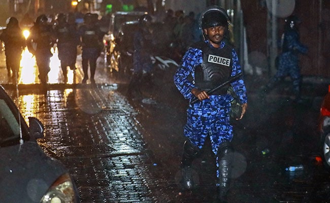 U.N. Group Says Rule Of Law 'Under Siege' In Maldives Crisis