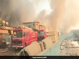 Huge Fire Breaks Out At Mankhurd In Mumbai, No Injuries Reported Huge Fire Breaks Out At Mankhurd In Mumbai, No Injuries Reported