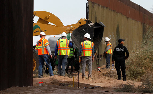 US Judge Criticized By US President Donald Trump Rejects Challenge To Border Wall