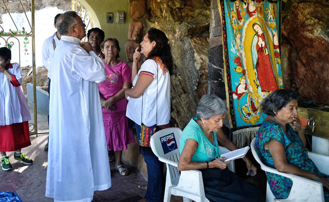 In Mexican Cartel Country, Priests Have Uneasy Ties With Narcos