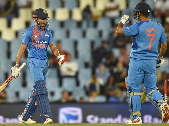 India Vs South Africa, 2nd T20I: MS Dhoni Blasts Manish Pandey While Batting, Tells Him To Concentrate