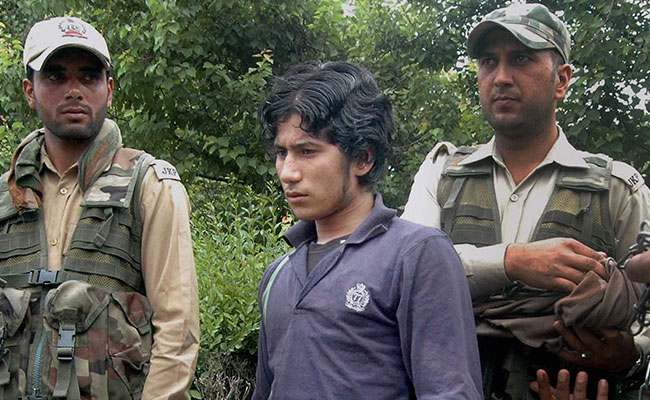 4 Arrested For Firing In Srinagar Hospital, Helping Pak Terrorist Escape