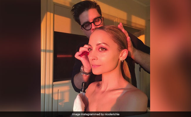 इस डिजाइनर ने बताया, मेकअप से लोगों की पर्सनैलिटी में कैसे आ जाता है बदलाव