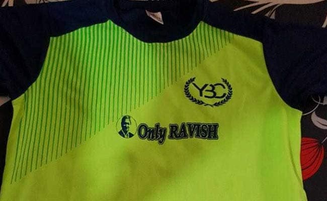 कोलकाता में फैन्स ने बनाई 'Only RAVISH' क्रिकेट टीम, रविवार को मैदान में उतरेगी