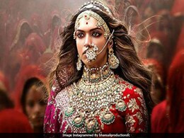 Padmaavat Box office Collection: दीपिका, रणवीर और शाहिद की तिकड़ी का जादू बरकरार, दूसरे हफ्ते की इतनी कमाई Padmaavat Box office Collection: दीपिका, रणवीर और शाहिद की तिकड़ी का जादू बरकरार, दूसरे हफ्ते की इतनी कमाई