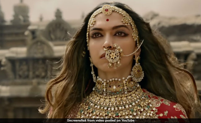 "<i>Padmaavat</i>" Box Office Collection Day 25: Deepika Padukone's Film Inches Towards 300 Crore. Will It Make It?